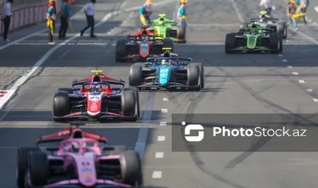 Пилот Invicta Racing рассказал о стратегии в гонке Формулы-2 в Баку