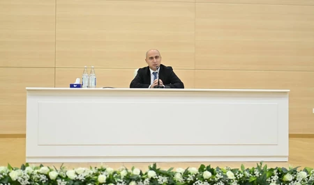 Министр науки и образования пообщался со студентами SABAH в Бакинской высшей школе нефти