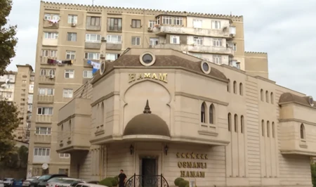 Шум по ночам, едкий дым днём: жители Баку жалуются на комплекс отдыха