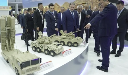 Азербайджан расширяет сотрудничество с военными промышленными предприятиями Испании и Китая