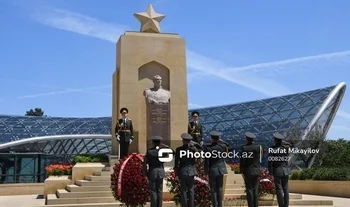 Почтена память Ази Асланова