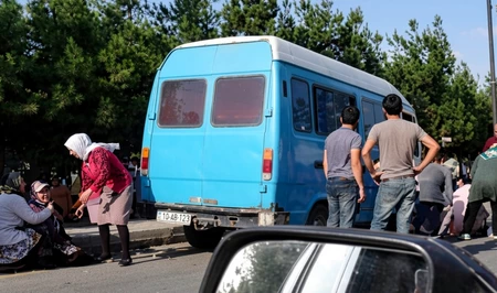 Микроавтобус с рабочими попал в аварию в Джалилабаде