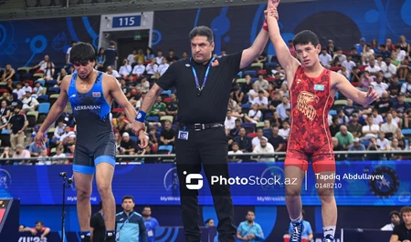 Азербайджанский борец Тунар Гулиев потерпел поражение на старте чемпионата мира U17