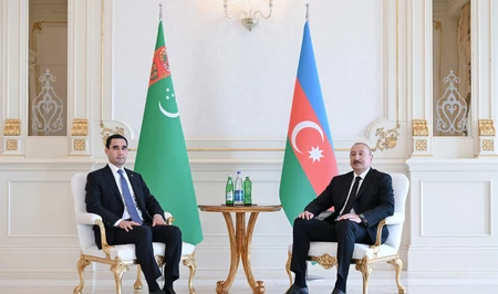 Состоялась встреча Президента Ильхама Алиева с Президентом Туркменистана один на один