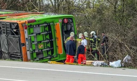 ДТП в Германии: автобус Flixbus съехал в кювет, пострадали 20 человек