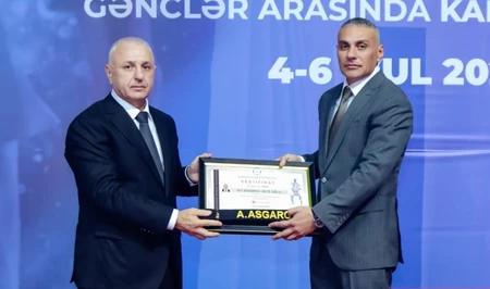 Али Аскеров удостоен черного пояса 5-го дана