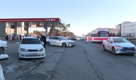 В Баку ограбили потерявшего сознание на АЗС мужчину
