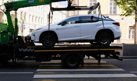 В Азербайджане определена плата за эвакуацию и хранение автомобилей на стоянках МВД