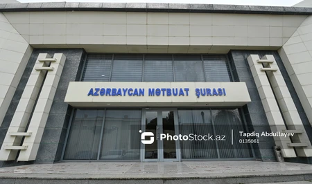 Совет прессы осудил применение силы в отношении журналистов после трагедии в бакинской школе