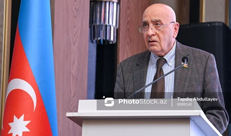 Расим Мусабеков награжден орденом «Шараф»