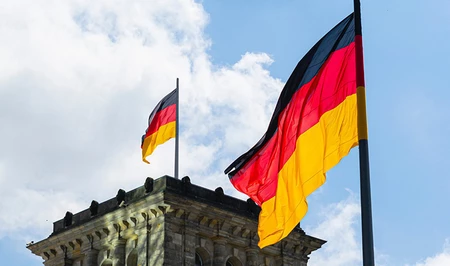 Германия пересмотрит статью об оскорблении политиков после ряда дел в отношении критиков Мерца