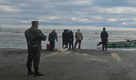 Найдено тело одного из пропавших в акватории Каспийского моря рыбаков