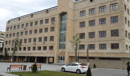 В Бакинском техническом колледже прокомментировали обвинения во взяточничестве