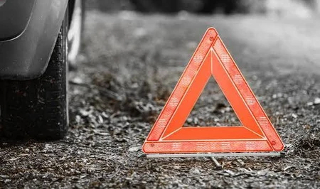 В Баку автобус столкнулся с легковым автомобилем