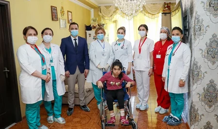 TƏBİB проводит обязательную диспансеризацию детей с ограниченными возможностями передвижения