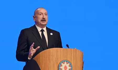 Президент: Мы должны выстраивать нашу внешнюю политику так, чтобы никто не вмешивался в наши дела