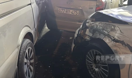 В Сумгайыте произошло массовое ДТП: Opel врезался в припаркованные автомобили