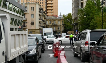 Ремонт дорог усугубляет транспортный коллапс в Баку