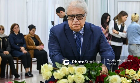 Фархад Бадалбейли: Амина Юсифгызы ни перед кем не преклоняла голову