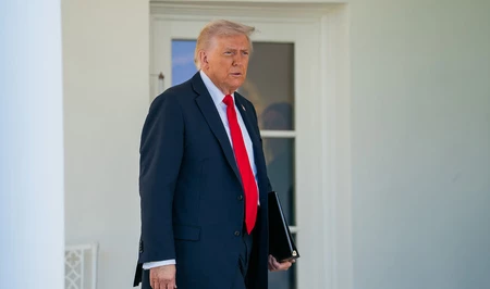 Трамп: Я выгнал Эпштейна из своего клуба, потому что считал его извращенцем