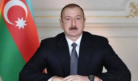 Президент Ильхам Алиев поздравил узбекского коллегу
