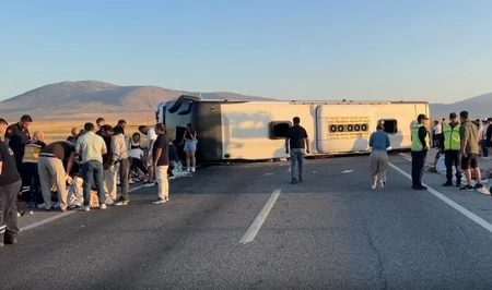 В Турции в результате ДТП с участием автобуса пострадали десятки человек