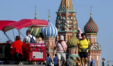 В России хотят запретить мигрантам работать в школах, больницах и такси