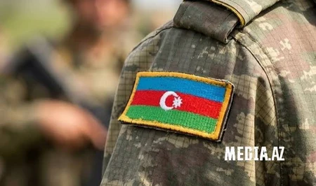 Офицерам с ученой степенью в Азербайджане сократят срок пребывания в звании лейтенанта