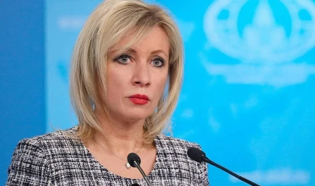 В МИД России ответили, кто стоит за провокацией с плакатом о Путине в Ереване