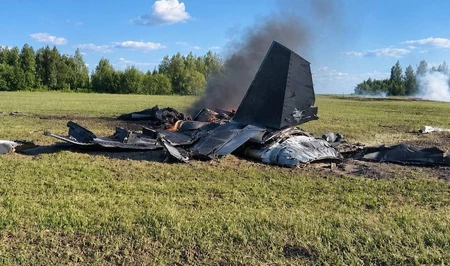 СМИ: Два истребителя Су-35С столкнулись в воздухе в Курской области РФ