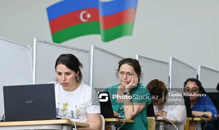 Госагентство прокомментировало слухи о передаче часов азербайджанского языка в русском секторе