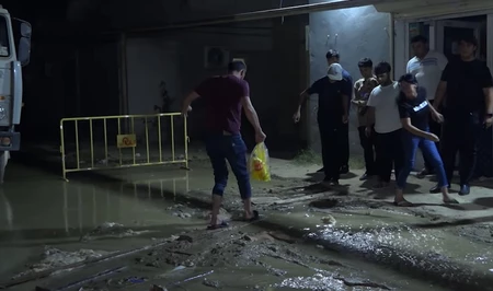 Водный парадокс в Хырдалане: улицы затоплены, а в кранах — ни капли