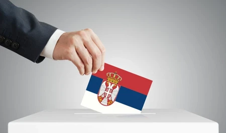 В Сербии начались досрочные парламентские выборы
