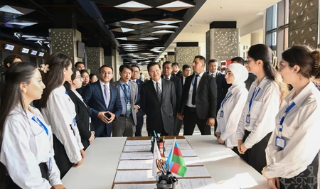 Президент Лаоса ознакомился с деятельностью центра ASAN xidmət