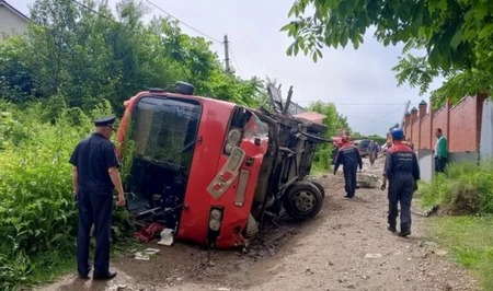 12 детей пострадали в ДТП с автобусом в российском Хабаровске