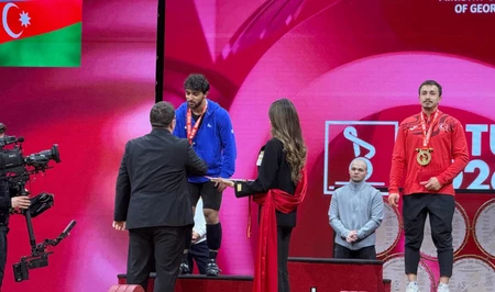Азербайджанский тяжелоатлет стал серебряным призером чемпионата Европы