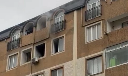 В Хырдалане произошёл пожар в многоэтажном жилом доме