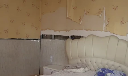 Мы никому не нужны: жители Сабаильского района Баку годами живут в аварийном доме