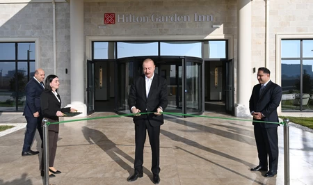 Президент Ильхам Алиев принял участие в открытии отеля Hilton Garden Inn Agdam в Агдаме