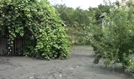 Жители огузского села страдают от разрушительных паводков