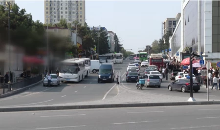 Нововведения в Баку: возле круга 20 Января организуют спецполосу для автобусов