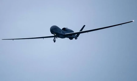 Разведывательный беспилотник НАТО снова замечен над Черным морем