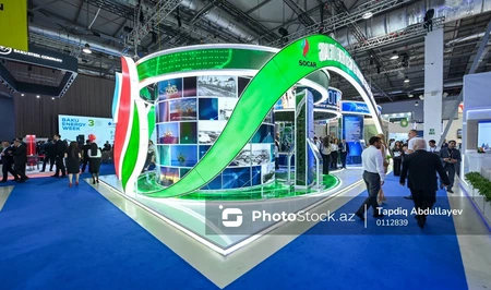Фоторепортаж с международных выставок, проходящих в рамках Baku Energy Week
