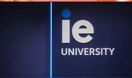 IE University: Азербайджану нужны специалисты с глобальным мышлением и местной привязкой