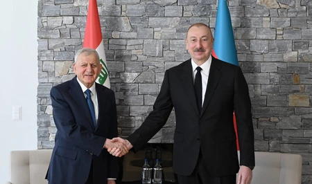 Президент Азербайджана поздравил своего иракского коллегу