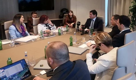 Хикмет Гаджиев провел встречу с делегацией Турецко-азербайджанского фонда дружбы и сотрудничества