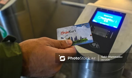 Стоимость проезда в метро и некоторых автобусах в Азербайджане увеличилась до 60 гяпиков
