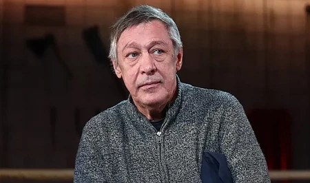 Актера Михаила Ефремова могут вернуть в колонию