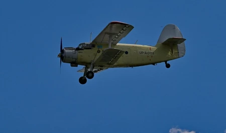 Пилот погиб при крушении самолета Ан-2 в Казахстане