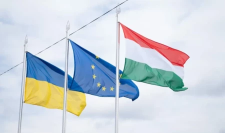 СМИ: Венгрия выступила против ускоренного вступления Украины в Евросоюз